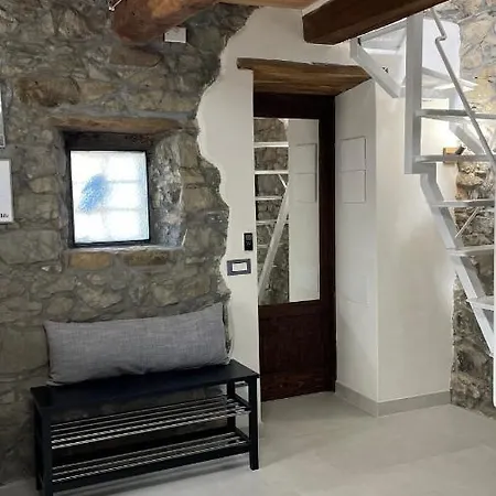 Holiday home Metato Con Piscina E Giardino