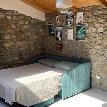Holiday home Metato Con Piscina E Giardino